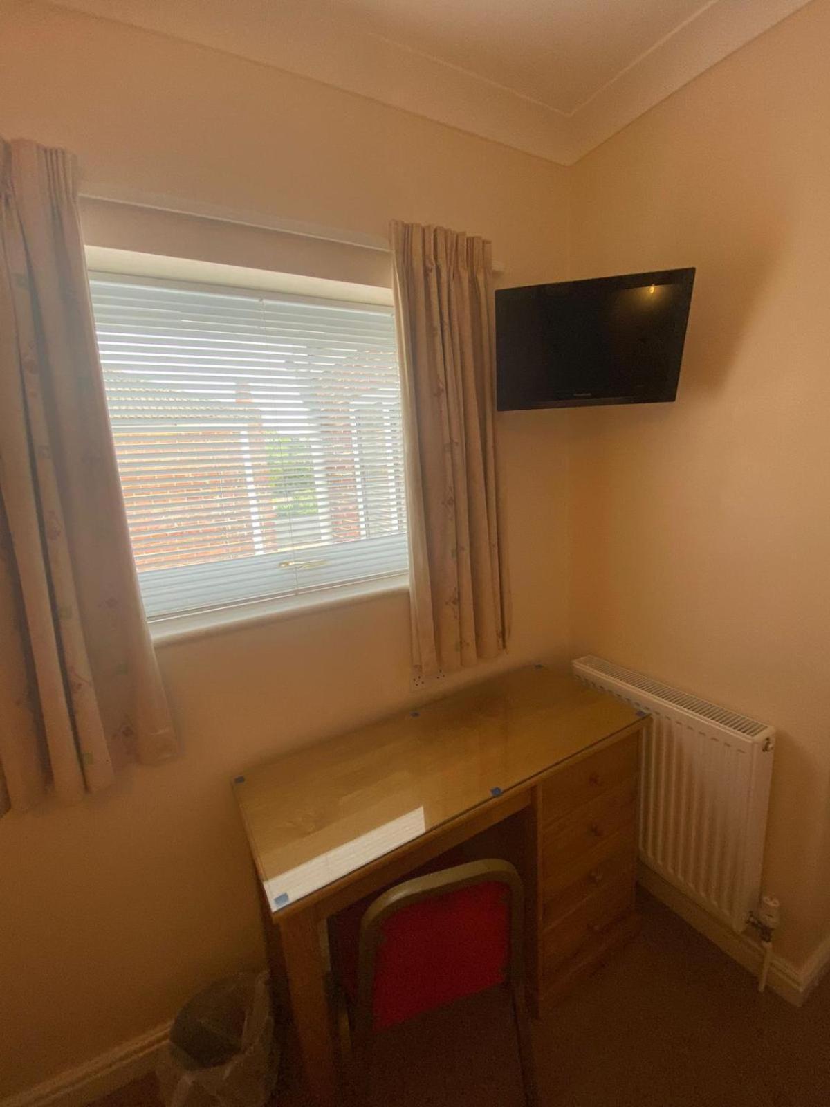 Landguard Lodge Guest House Shipley  객실 사진